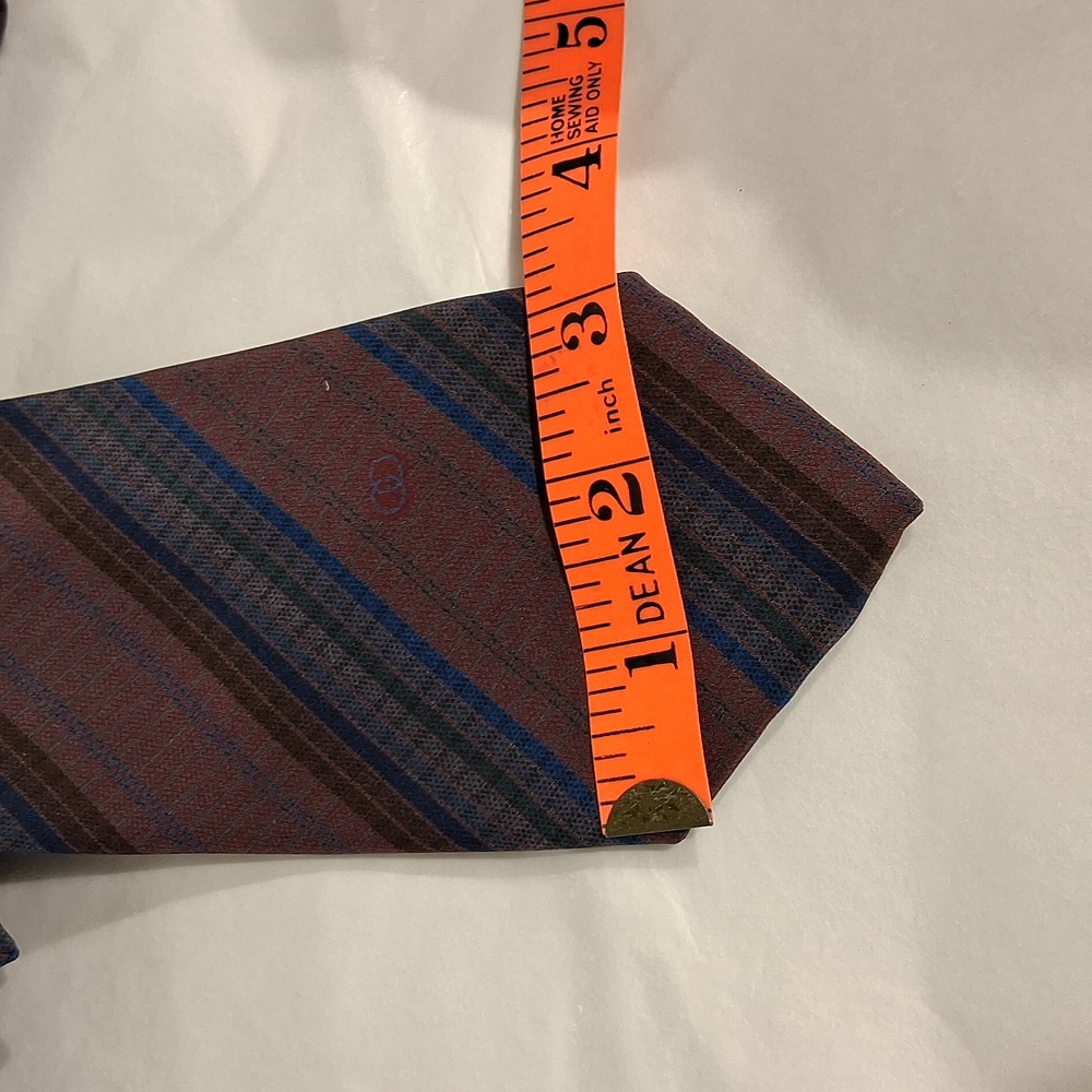 Gucci Vintage Silk Tie - Picture 8 of 8